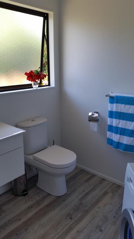 Jake'S Place Oneroa Waiheke Room photo